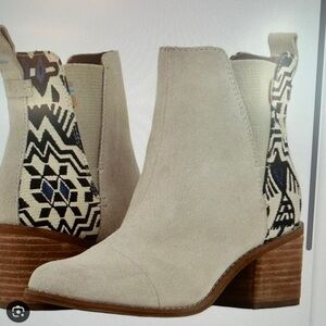 TOMS birch suede jacquard Cream Suede Ankle Boots 5.5